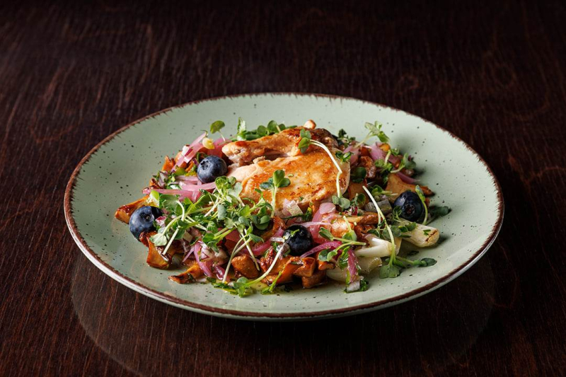Steirischer Backhendlsalat